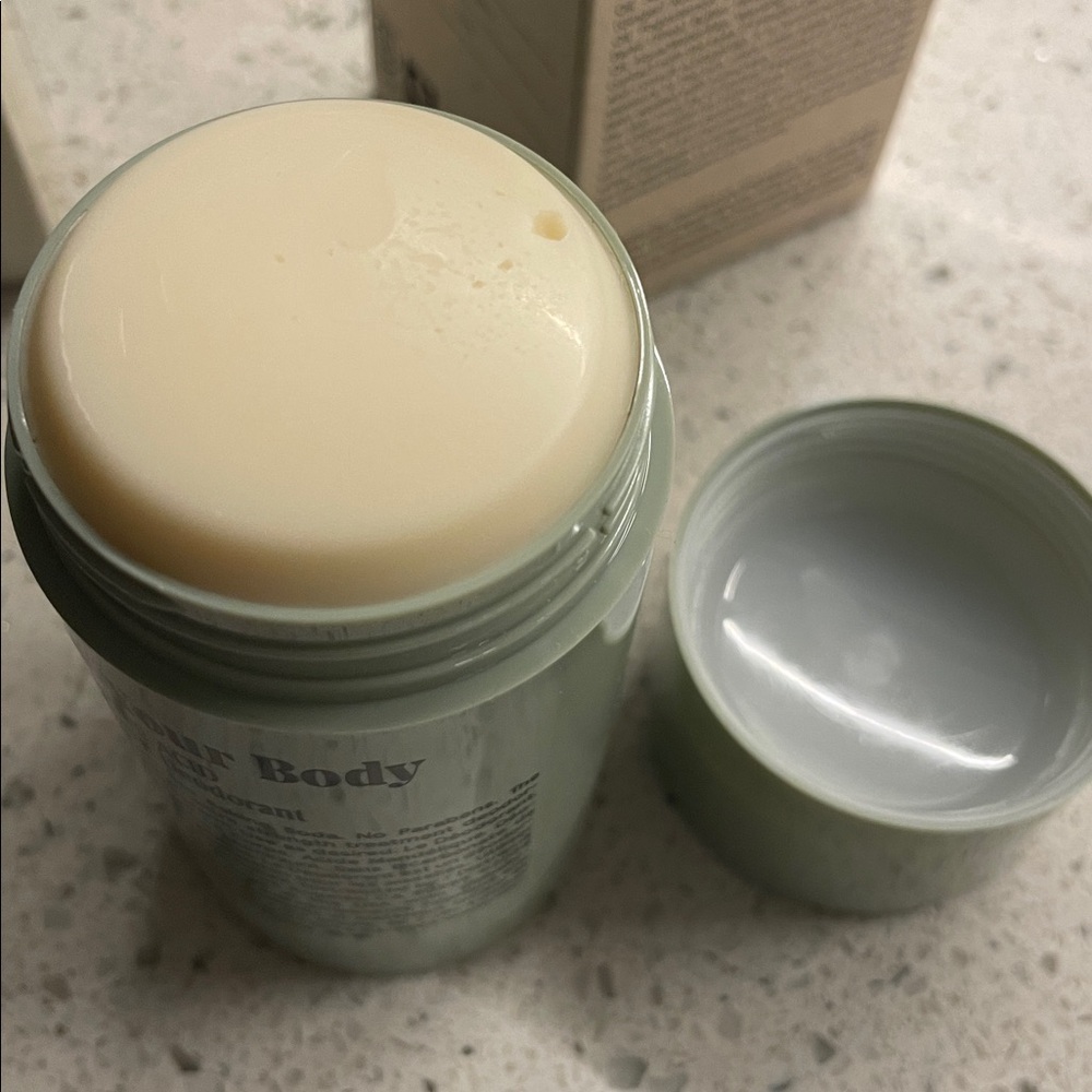 Nécessaire Eucalyptus Deodorant & Kosas Chemistry Deodorant Bundle - Picture 3 of 5
